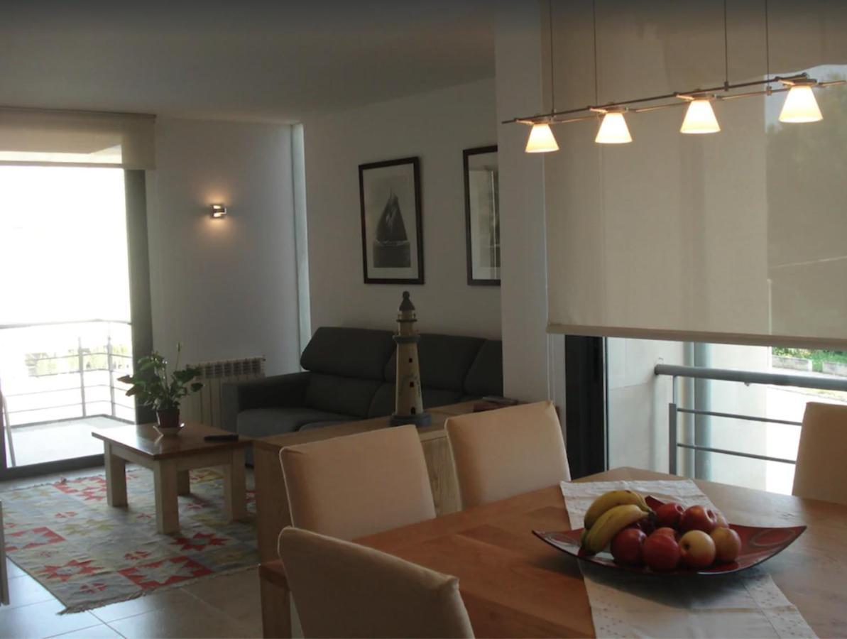 Apartamento Llenaire โปเญนซา ภายนอก รูปภาพ