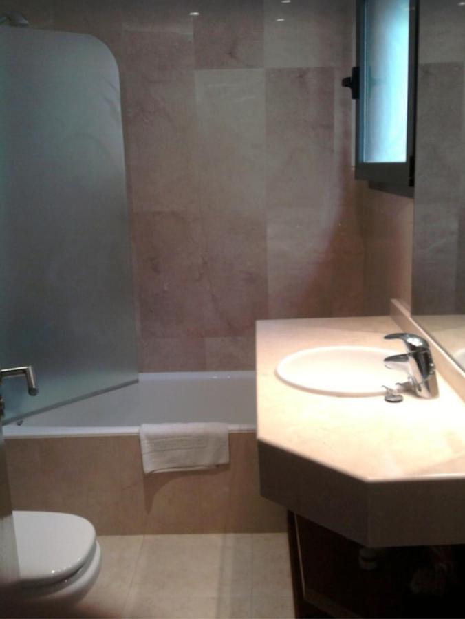 Apartamento Llenaire โปเญนซา ภายนอก รูปภาพ